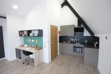 1 bed studio, Blackhorse Lane, Walthamstow, London, E176SX - Image 1